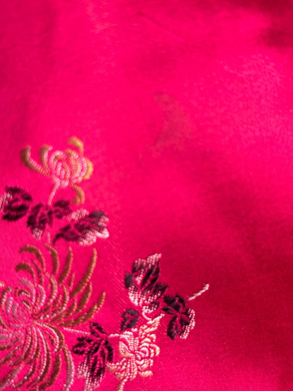 Asian Red Satin Embroidered Robe 40 Bust - Picture 12 of 12
